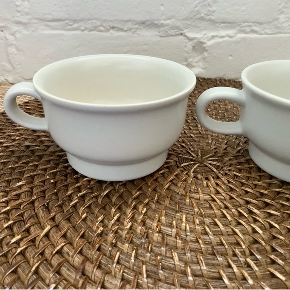 Vintage Pfaltzgraff Coffee Cups Ivory Blue Folk Art Stoneware Kitchen Ware 2 - Picture 4 of 13